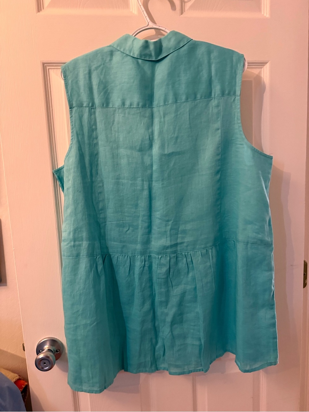 J. Jill Turquoise Sleeveless Button-Down Linen Top - Picture 2 of 3